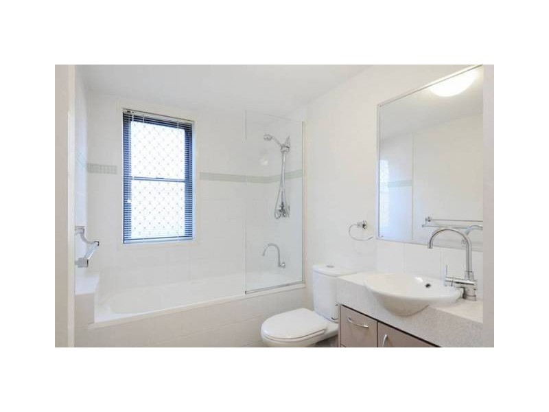 1/17 Alma Road, Clayfield QLD 4011