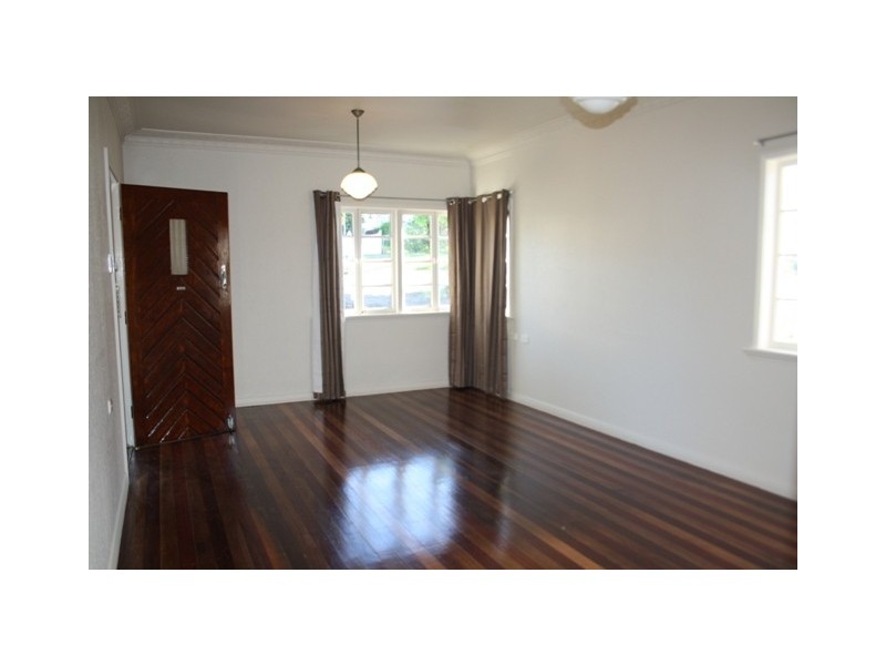 60 Martha Street, Camp Hill QLD 4152