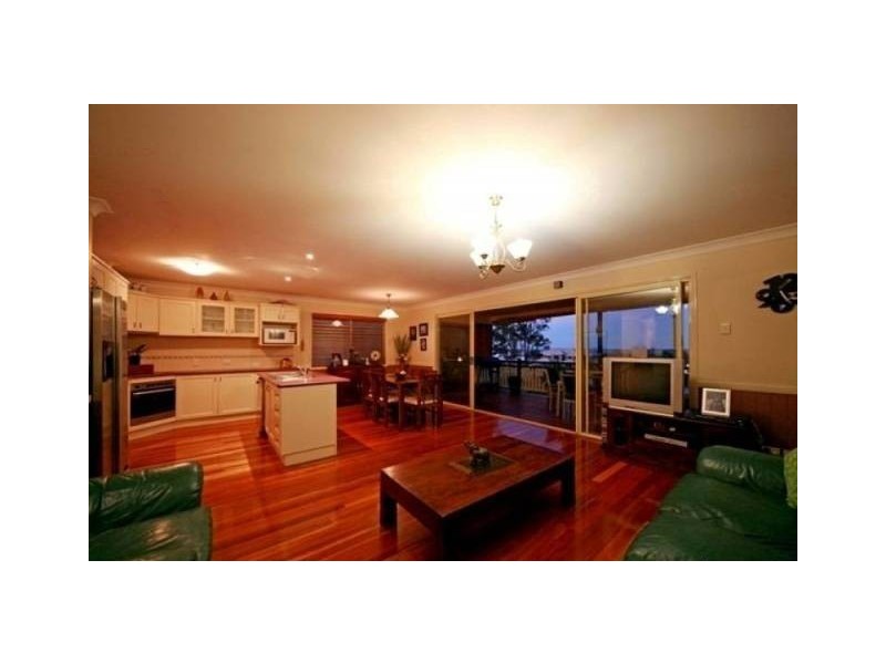 537 Tingal Road, Wynnum QLD 4178