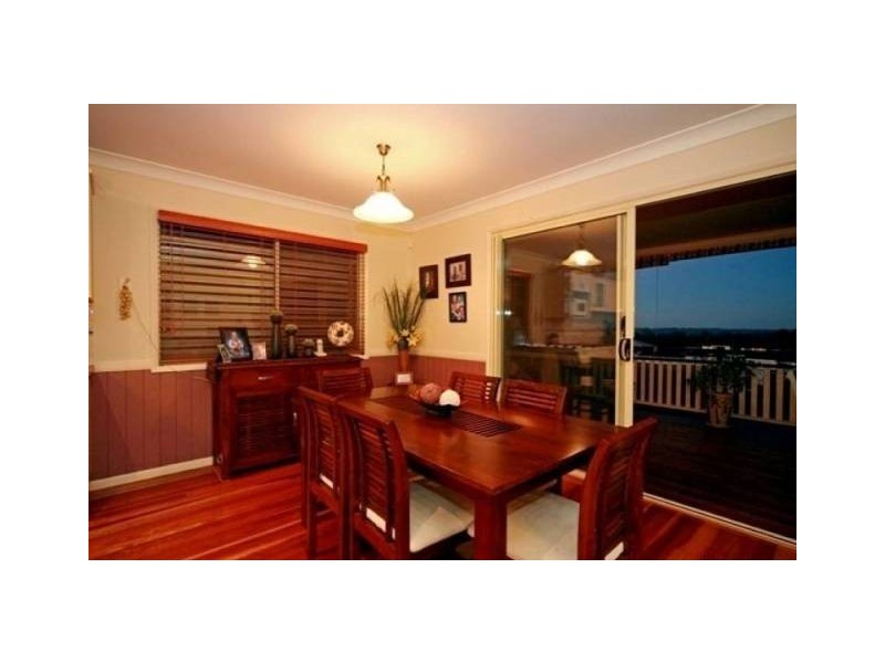 537 Tingal Road, Wynnum QLD 4178