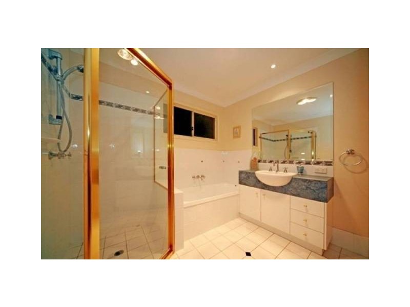 537 Tingal Road, Wynnum QLD 4178