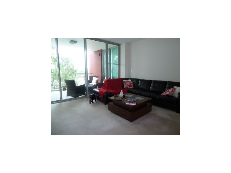 205 King Arthur Tce, Tennyson QLD 4105