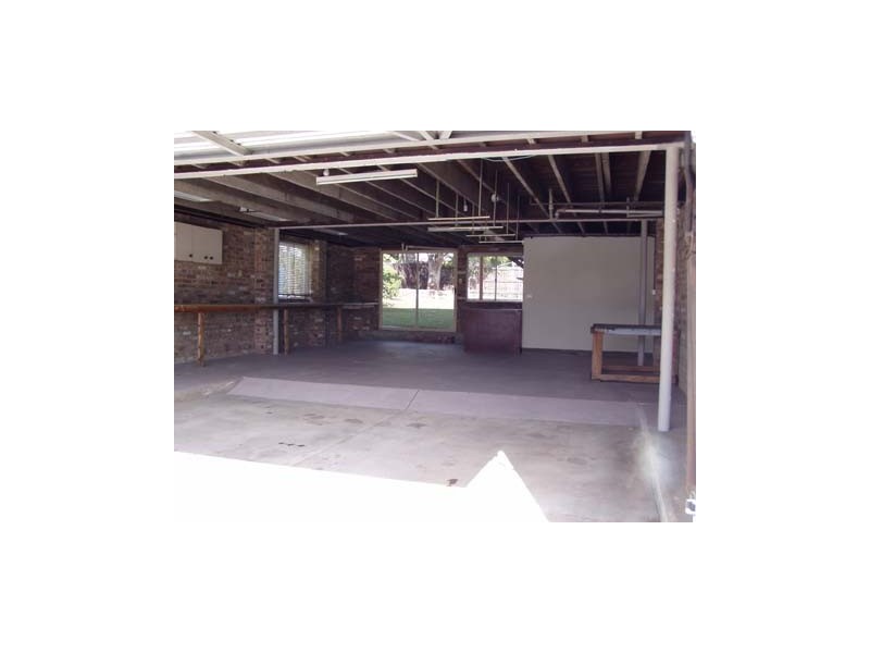 1297 Old Cleveland Road East, Carindale QLD 4152