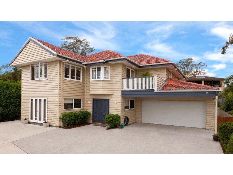 11 Arc Street, Coorparoo QLD 4151