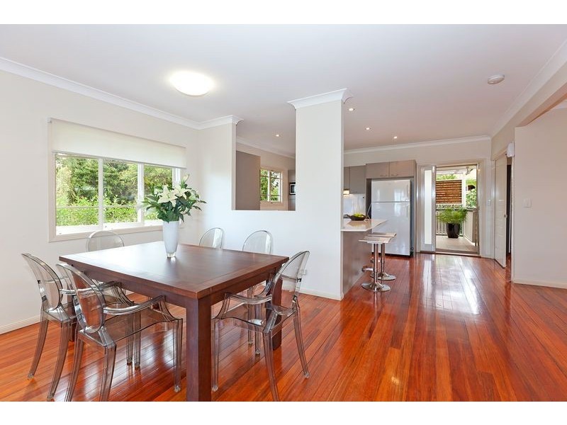 11 Arc Street, Coorparoo QLD 4151