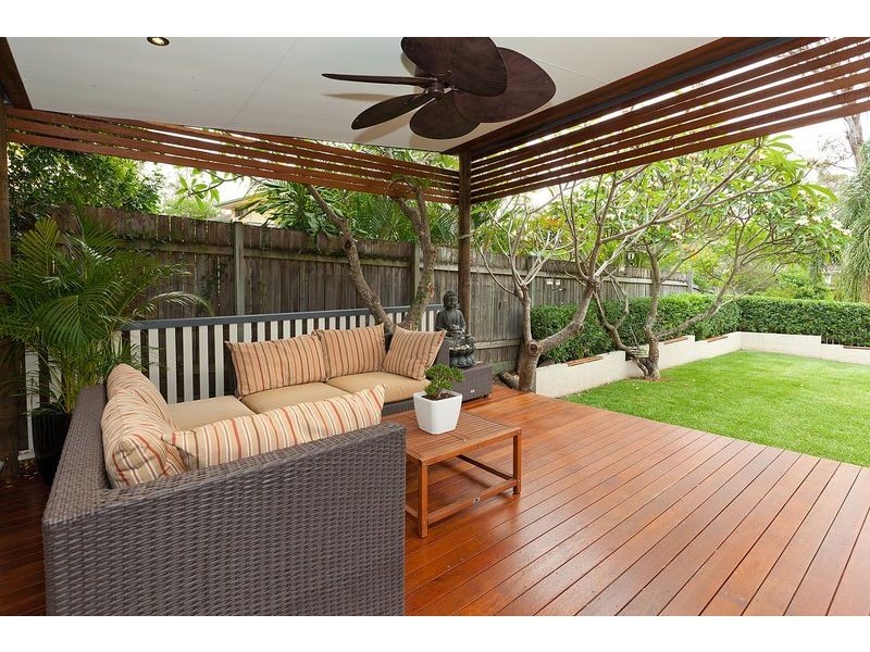 11 Arc Street, Coorparoo QLD 4151