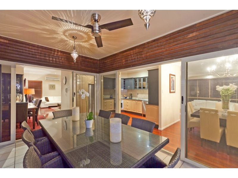 47 Ablington Way, Carindale QLD 4152