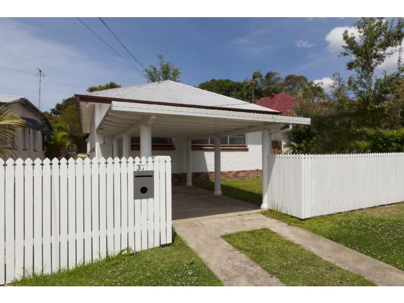 37 Adelaide Street, Carina QLD 4152