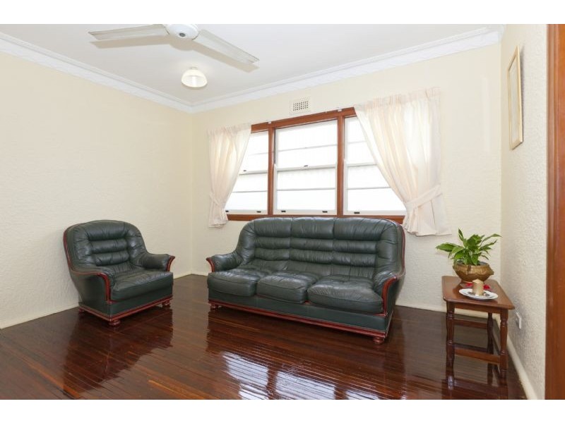 37 Adelaide Street, Carina QLD 4152