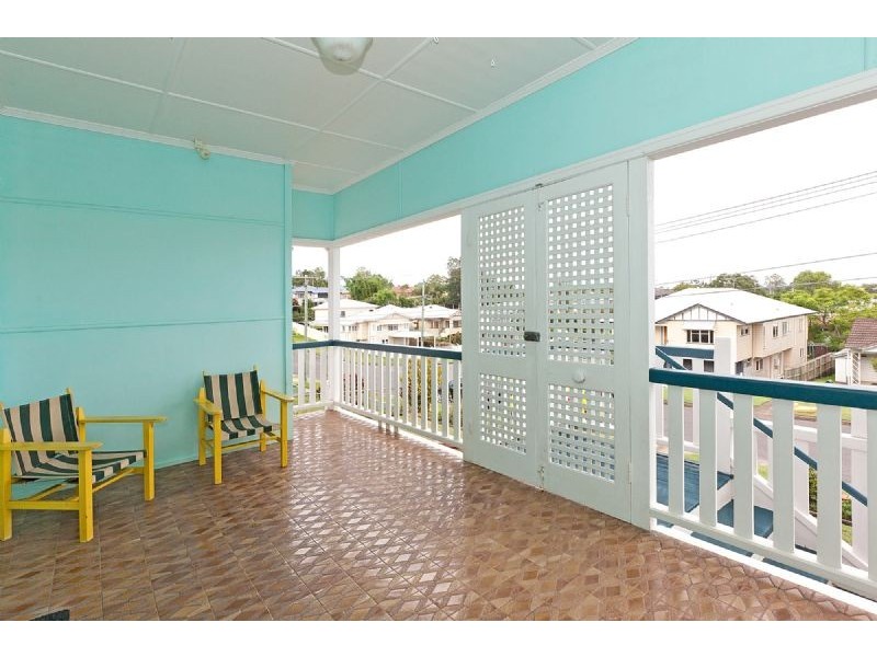 35 Raven Street, Camp Hill QLD 4152