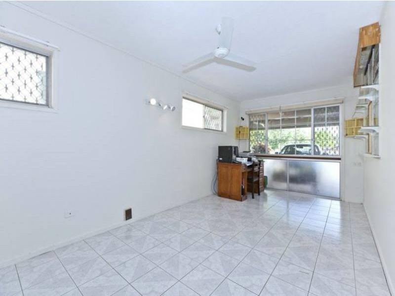 6  Van Dieman Crescent, Springwood QLD 4127