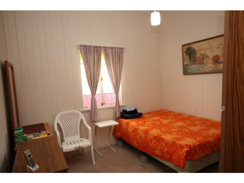 58 Wyena St, Camp Hill QLD 4152