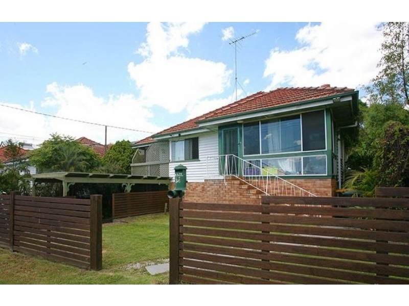 34 Waratah Avenue, Carina QLD 4152