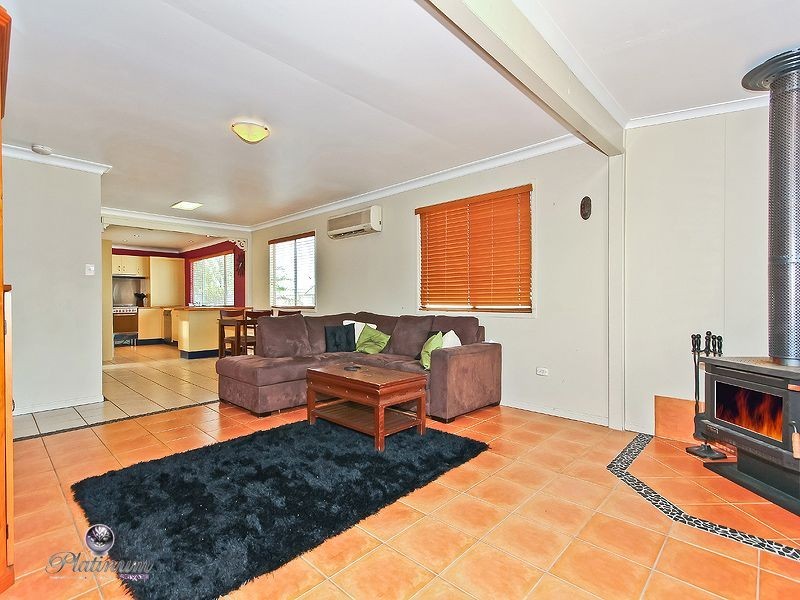 10 Rosebrook Street, Kallangur QLD 4503