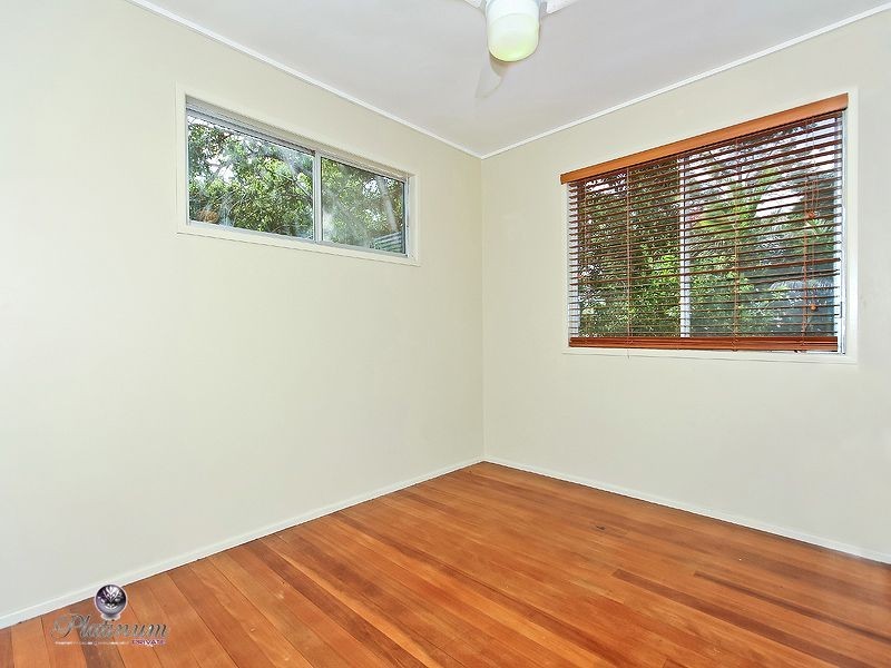 10 Rosebrook Street, Kallangur QLD 4503