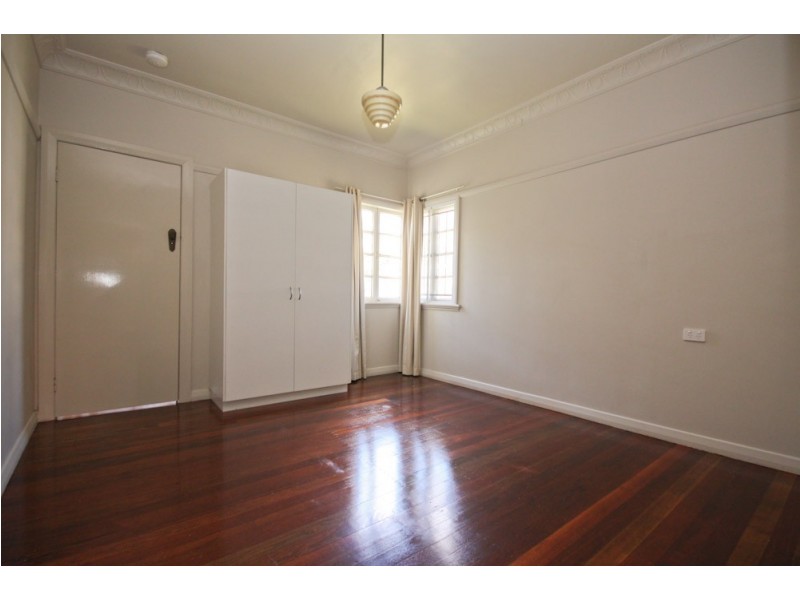 60 Martha Street, Camp Hill QLD 4152