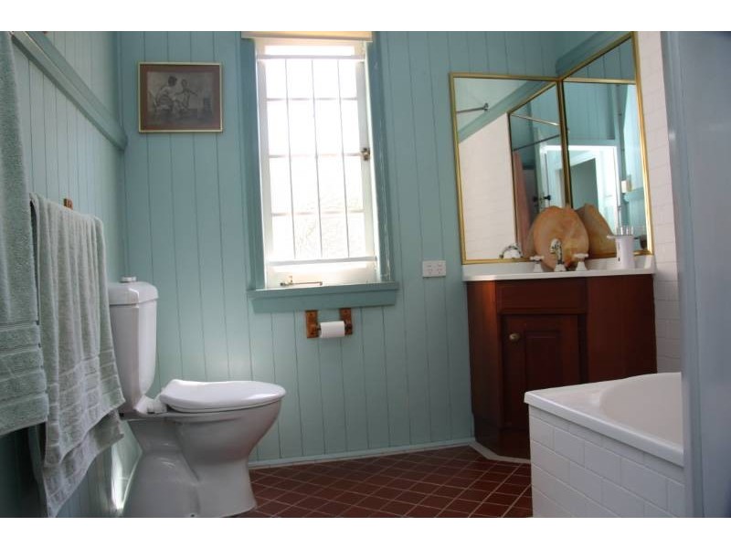 107 Newman Avenue, Camp Hill QLD 4152