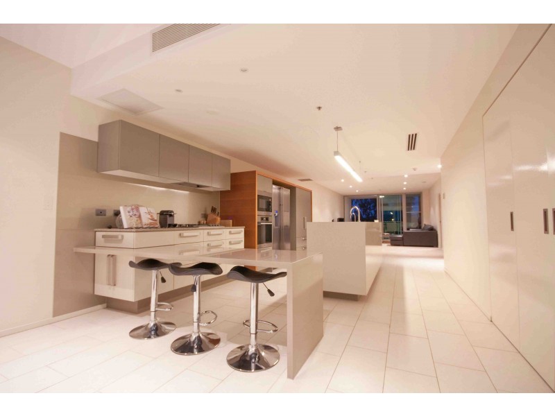 4308/205 King Arthur Tce, Tennyson QLD 4105