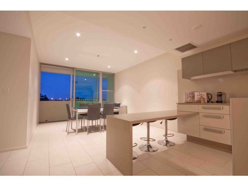 4308/205 King Arthur Tce, Tennyson QLD 4105