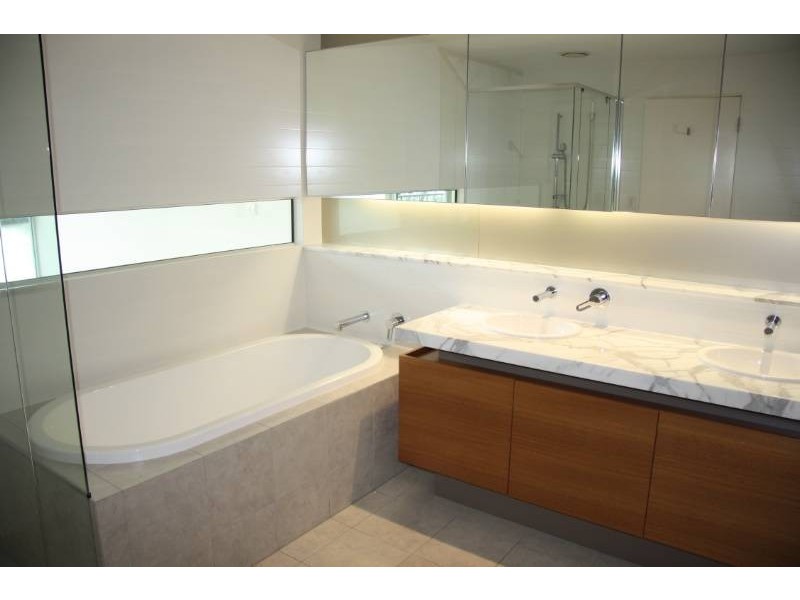 4308/205 King Arthur Tce, Tennyson QLD 4105