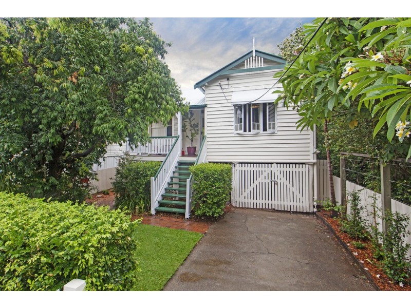 1287 Stanley Street East, Norman Park QLD 4170