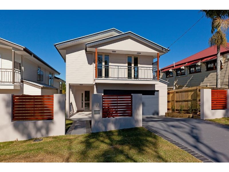 11 Wellstead Avenue, Coorparoo QLD 4151