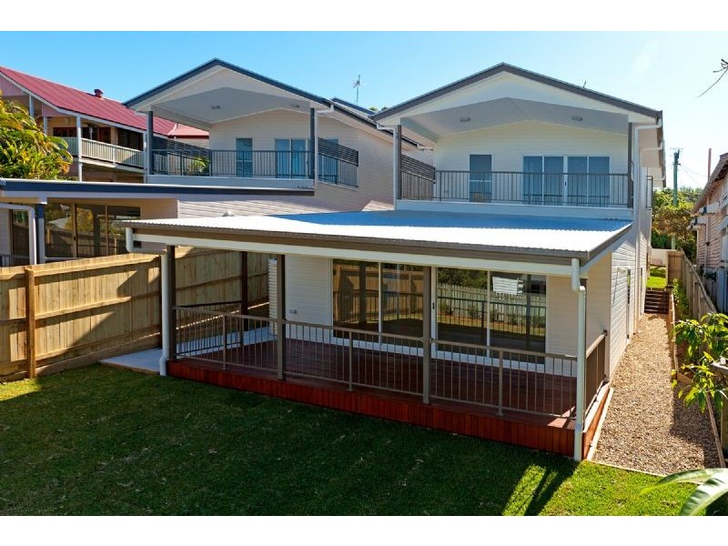 11 Wellstead Avenue, Coorparoo QLD 4151