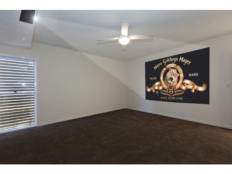 11 Wellstead Avenue, Coorparoo QLD 4151