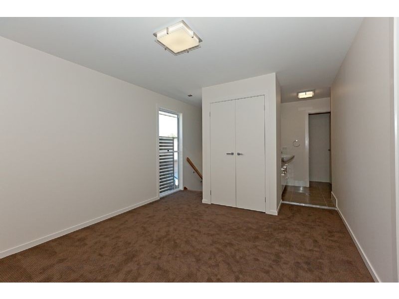 11 Wellstead Avenue, Coorparoo QLD 4151