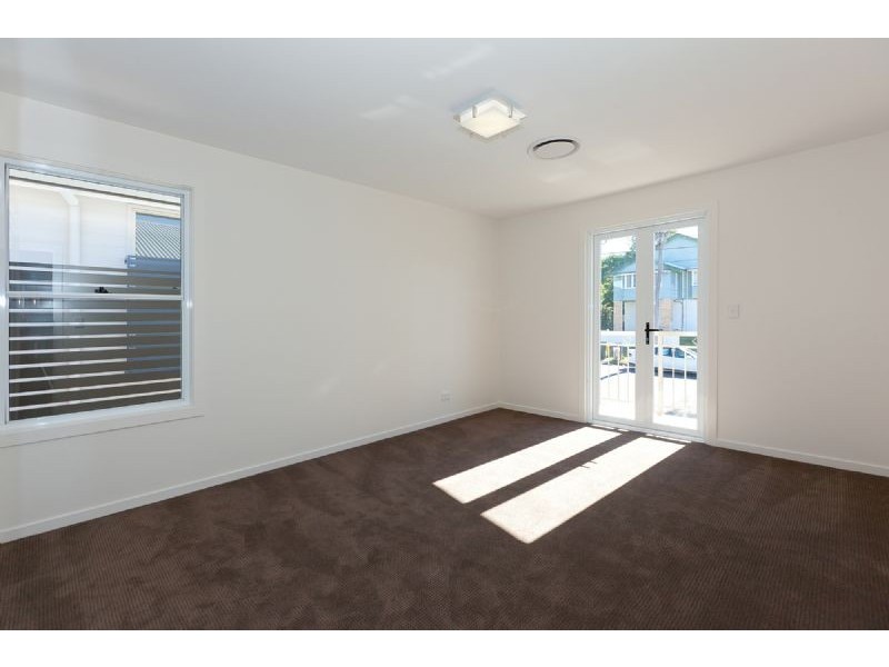 11 Wellstead Avenue, Coorparoo QLD 4151