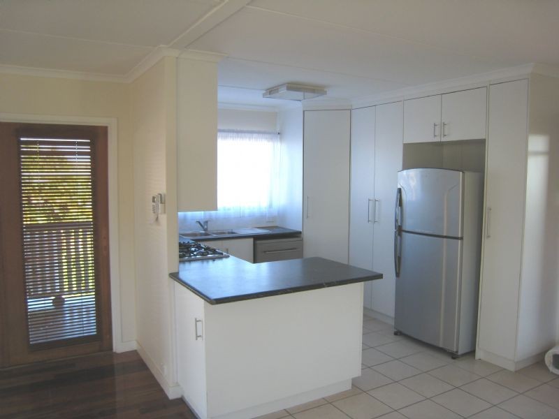 3 Dorothy Lane, Camp Hill QLD 4152