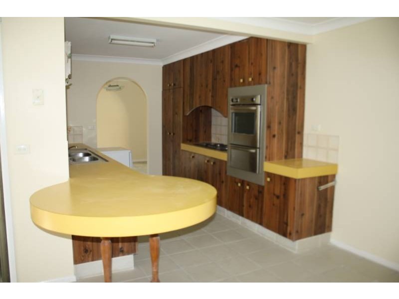 6 Burgh Street, Carindale QLD 4152