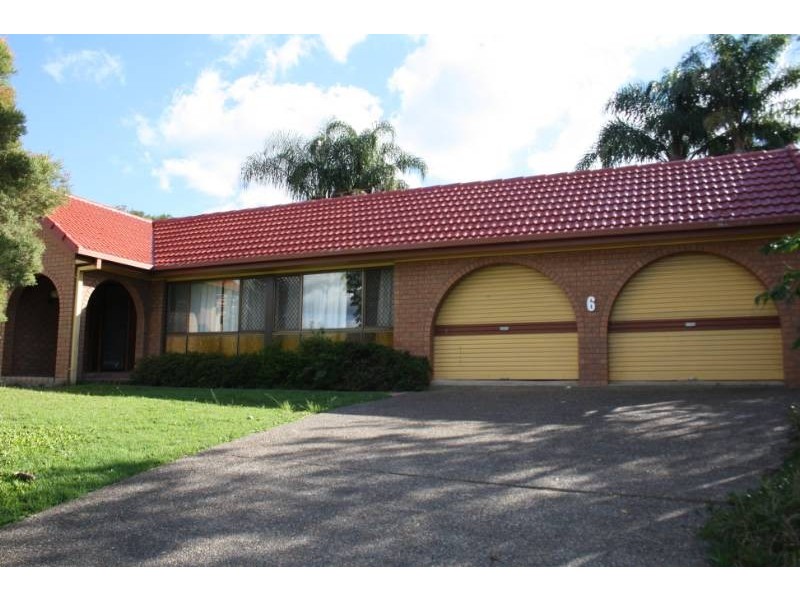 6 Burgh Street, Carindale QLD 4152