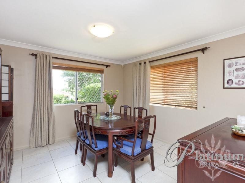 130 Cribb Road, Carindale QLD 4152