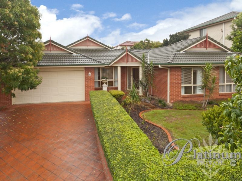 16 Currumbin Place, Carindale QLD 4152