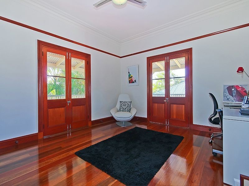 4 Baden Powell Place, Camp Hill QLD 4152