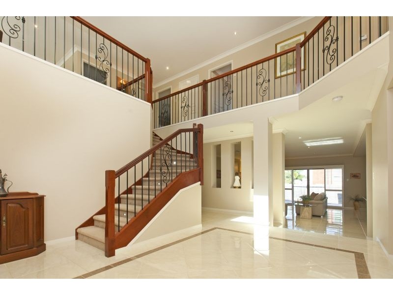 45 Ewer Street, Carindale QLD 4152