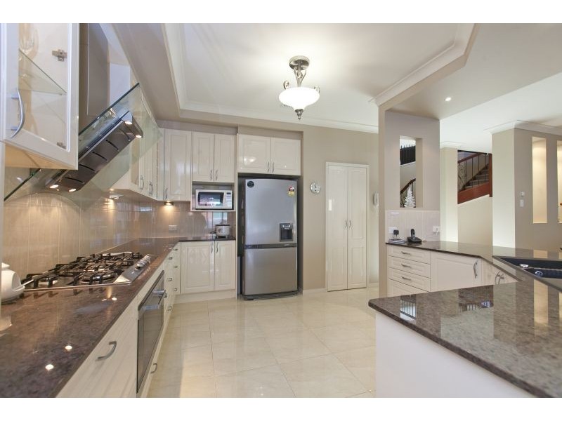 45 Ewer Street, Carindale QLD 4152