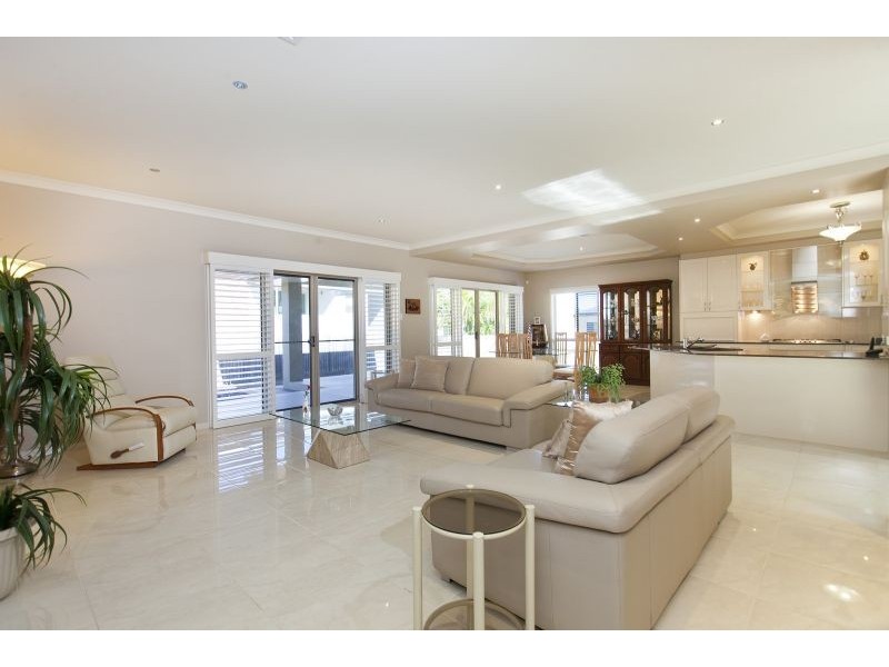 45 Ewer Street, Carindale QLD 4152