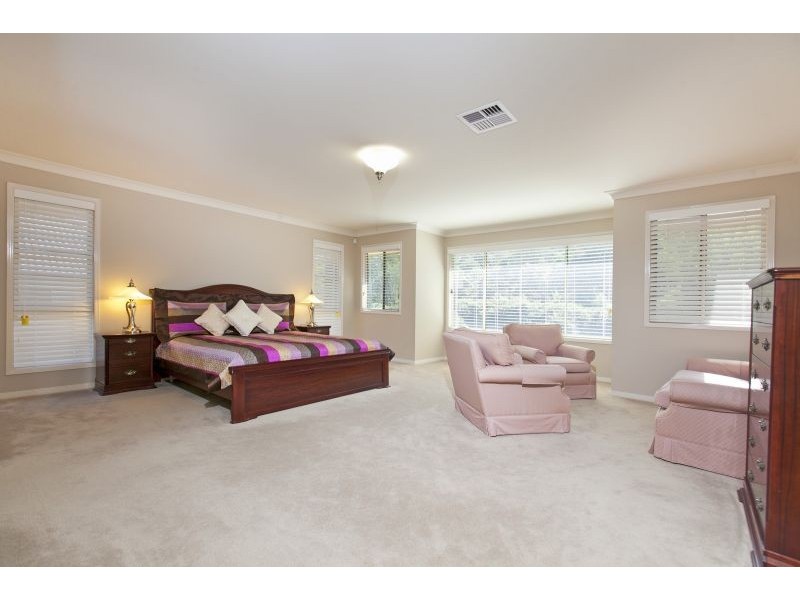 45 Ewer Street, Carindale QLD 4152