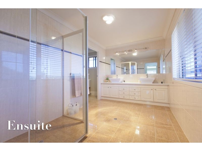 45 Ewer Street, Carindale QLD 4152