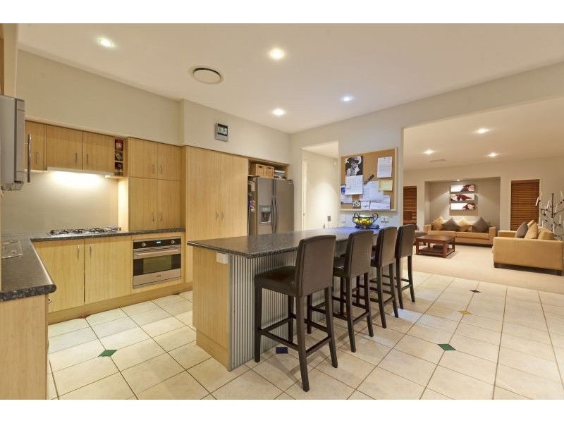 25 Ewer Street, Carindale QLD 4152