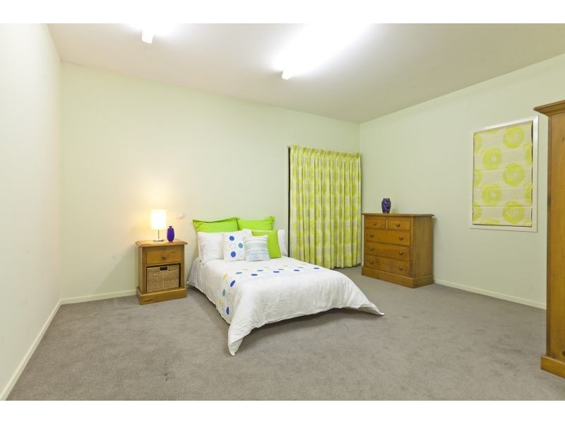 25 Ewer Street, Carindale QLD 4152