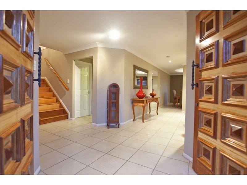 3 Kirra Place, Carindale QLD 4152