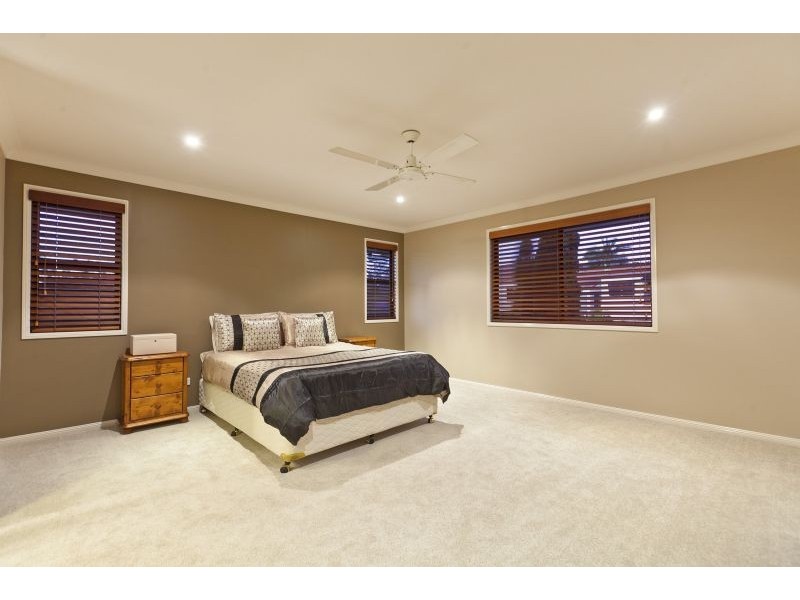 3 Kirra Place, Carindale QLD 4152