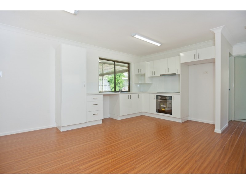 55 Meadowlands Road, Carindale QLD 4152