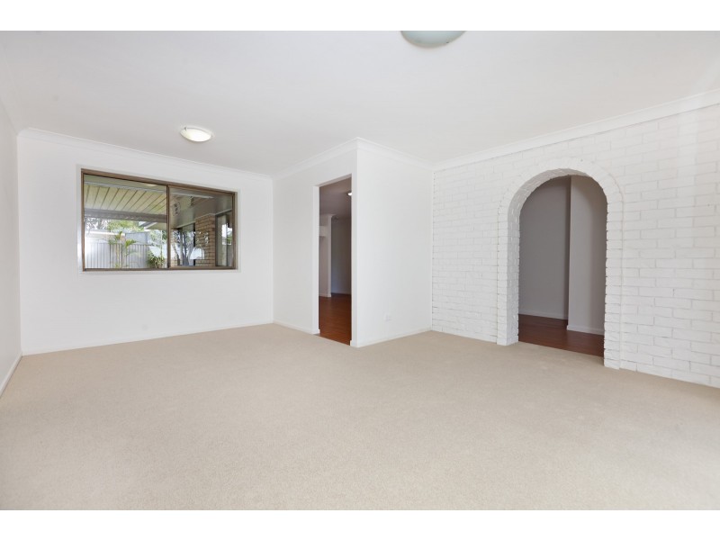 55 Meadowlands Road, Carindale QLD 4152