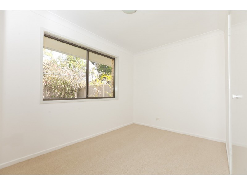 55 Meadowlands Road, Carindale QLD 4152