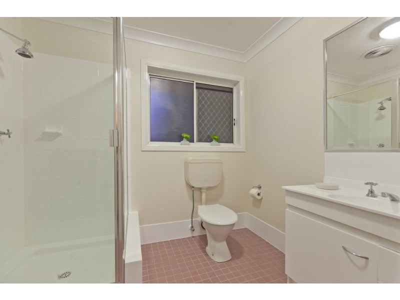 2 Gon Chee Court, Carindale QLD 4152