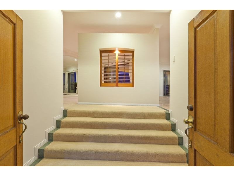 3 Bells Place, Carindale QLD 4152